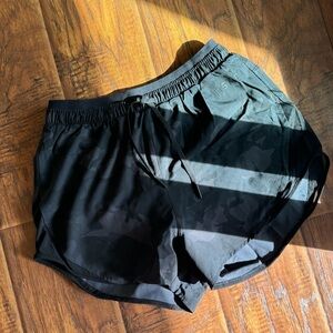 LSKD like new small workout shorts! 🖤